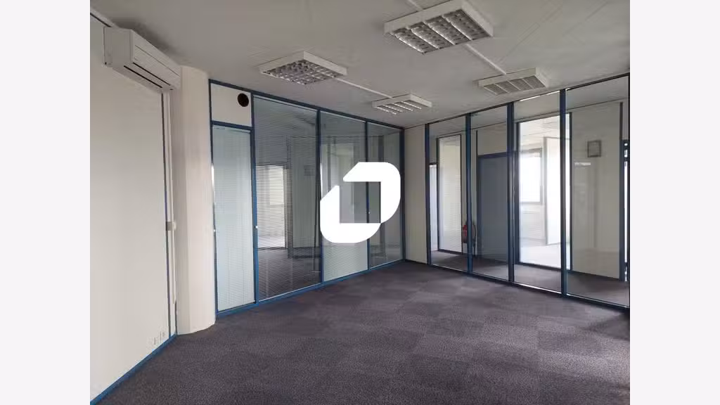 Vente Bureaux 707m² Saint aubin