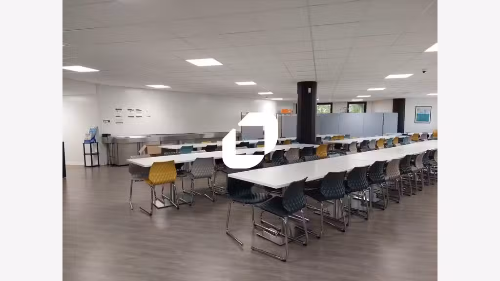 Vente Bureaux 707m² Saint aubin