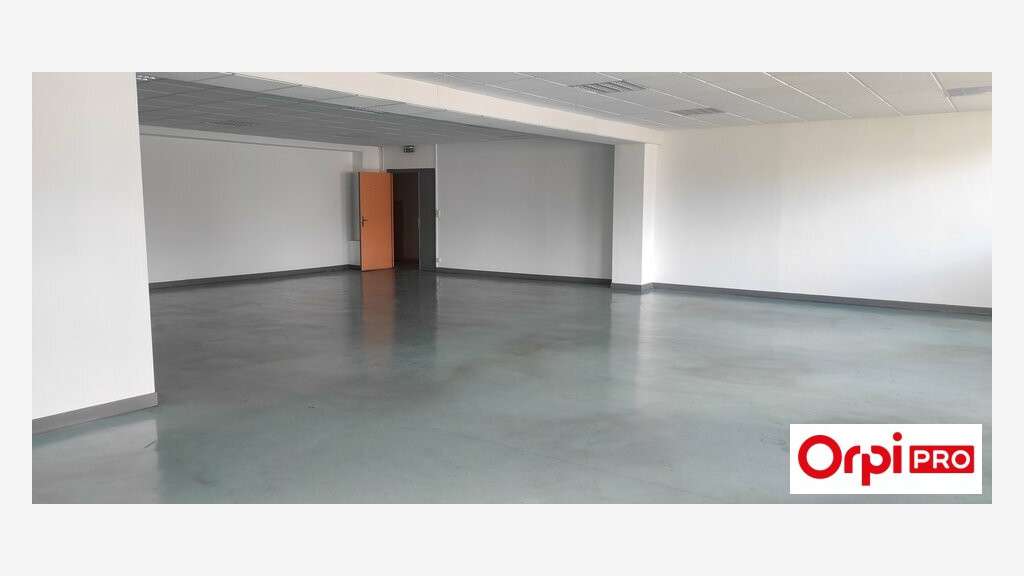 A VENDRE : Face Gare SNCF - BUREAUX 299m²