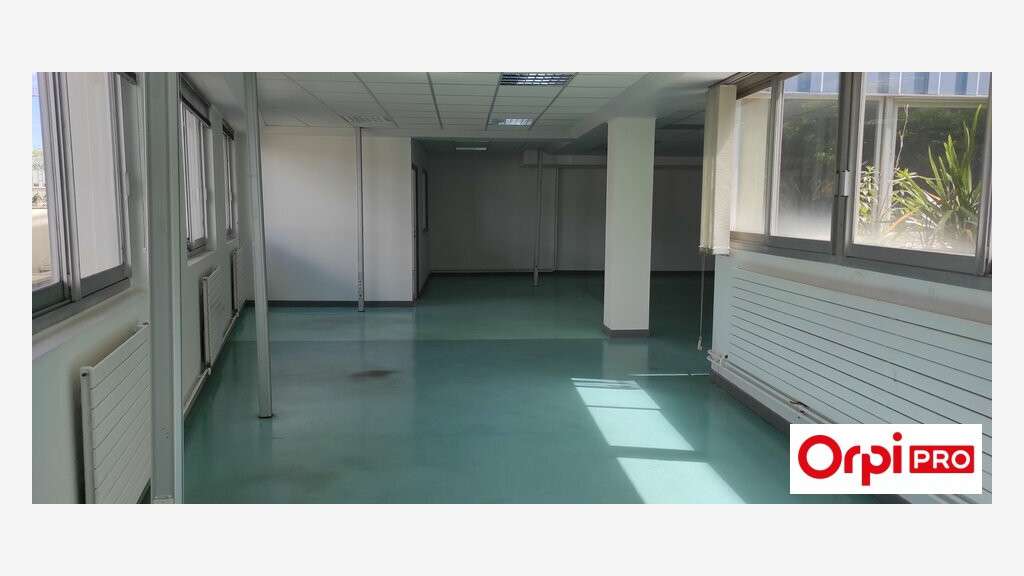 A VENDRE : Face Gare SNCF - BUREAUX 299m²