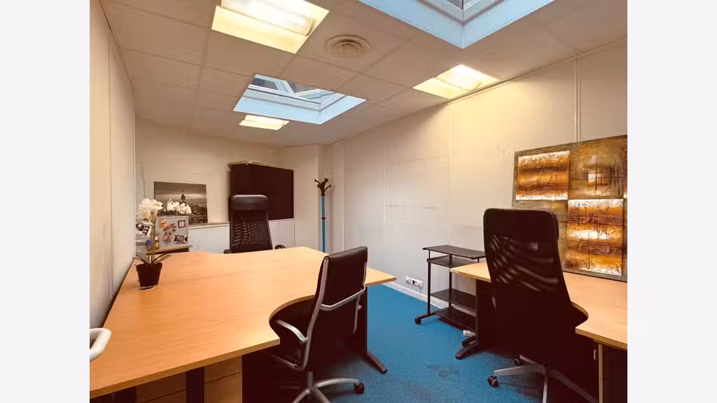 A vendre plateau de bureaux 170m² R+1 Saint-Cloud