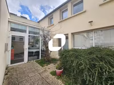 Vente Bureaux 383m² Saint cyr l'ecole