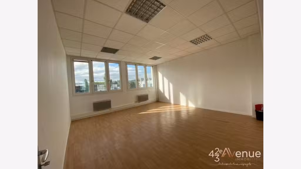 Bureaux 201m² à vendre à St Etienne secteur Nord