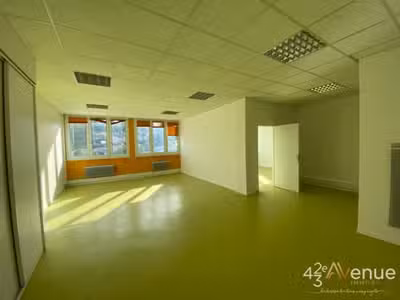 BUREAUX A VENDRE