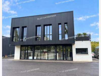 A VENDRE - LOCAL D'ACTIVITES - SAINT-GILLES - 294