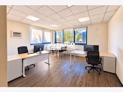 Bureaux 114m² à vendre à Saint-Grégoire