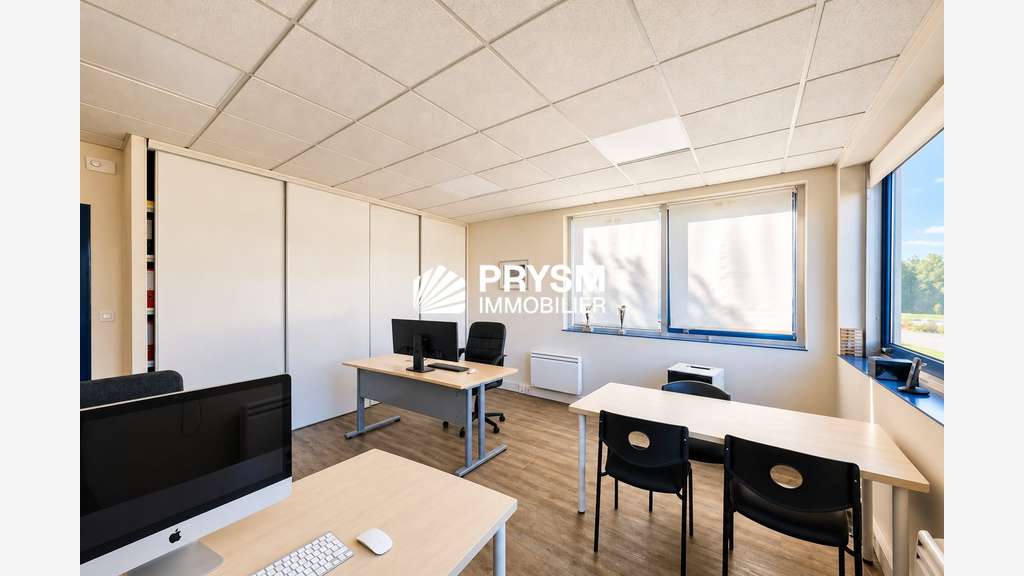 Bureaux 114m² à vendre à Saint-Grégoire