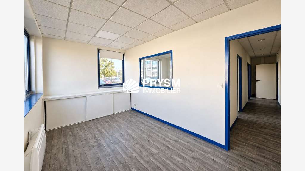 Bureaux 114m² à vendre à Saint-Grégoire
