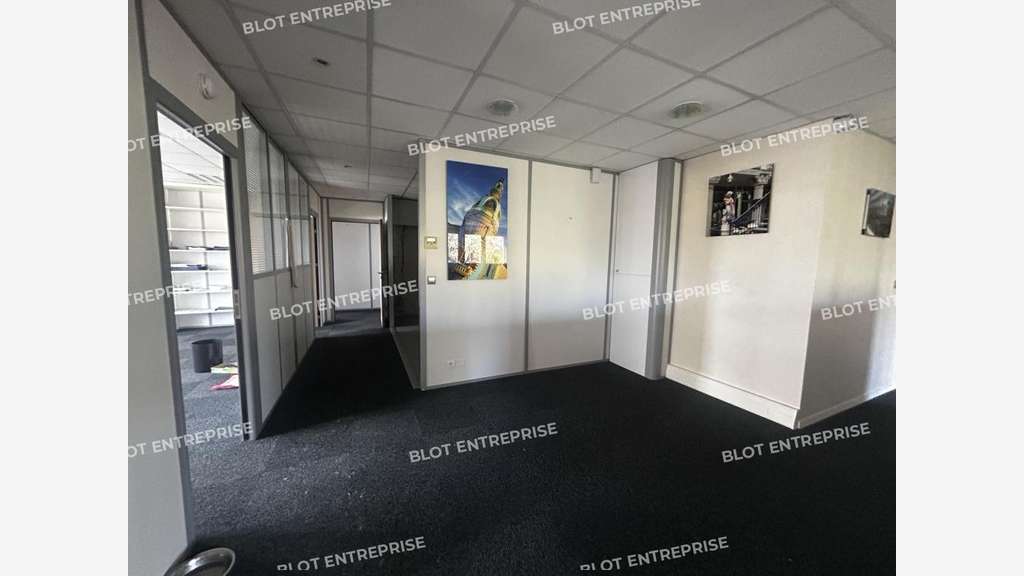 A vendre bureaux de 224m² en zac Saint Herblain