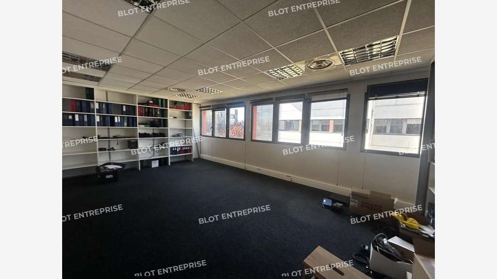 A vendre bureaux de 224m² en zac Saint Herblain
