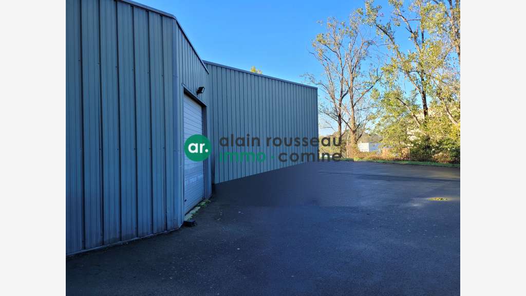 SAINT HERBLAIN / BUREAUX - ENTREPOT 688 M²