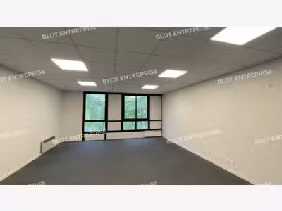À VENDRE - BUREAUX - 37 M² - SAINT NAZAIRE
