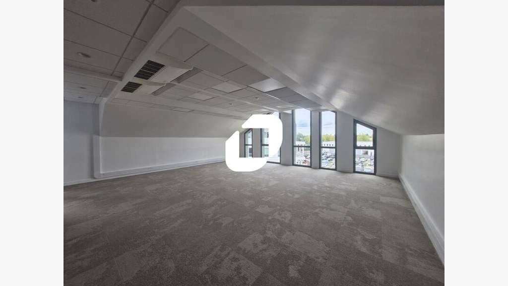 Vente Bureaux 143m² Serris