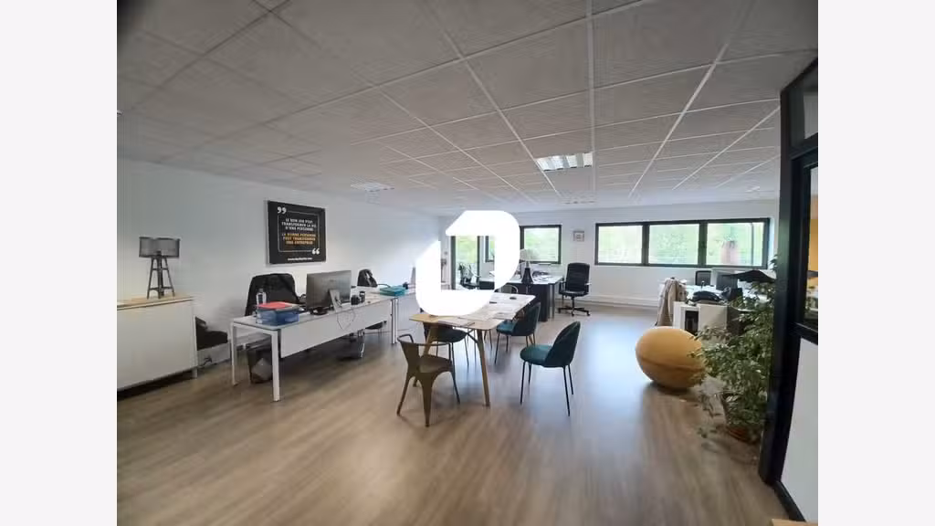 Vente Bureaux 80m² Serris