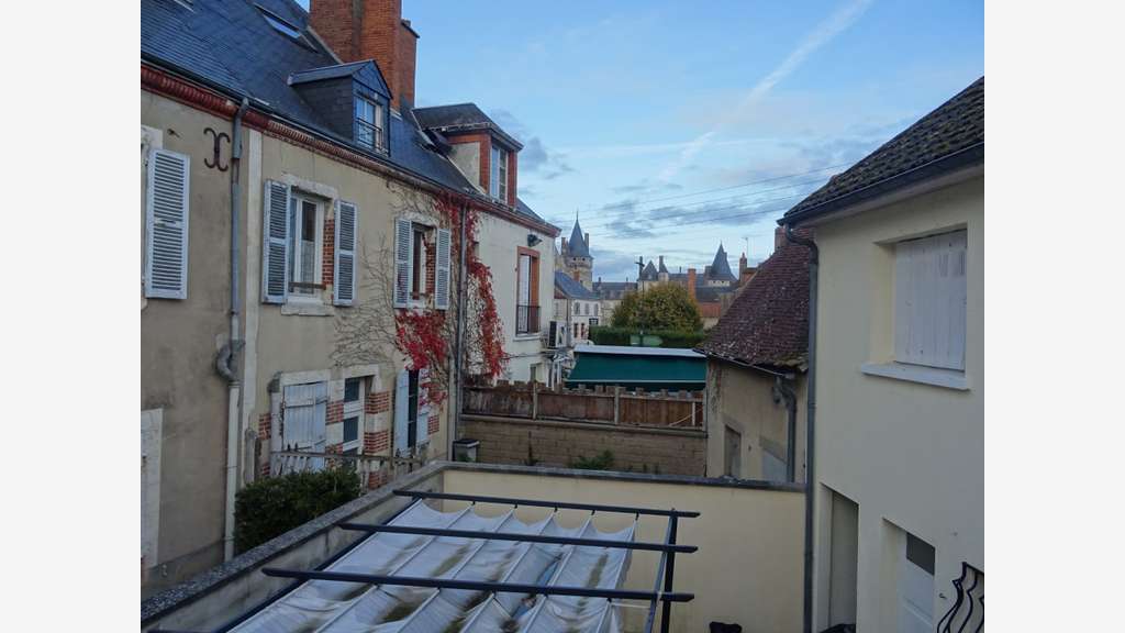 Local + appart 170m² à vendre à Sully sur Loire
