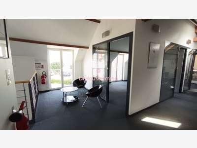 Bureaux 230m² à vendre empl premium à Thouars