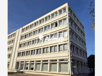 Bureaux 10% de rentabilité 450 m² – 690 000 Euros