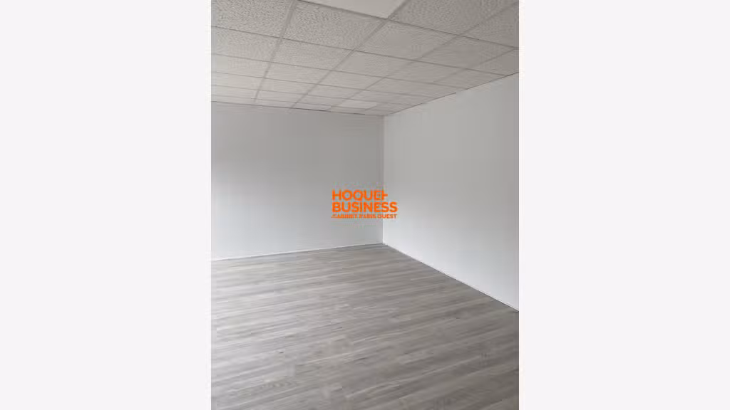 Vente murs de bureaux 320m² Trappes Parc Pissaloup