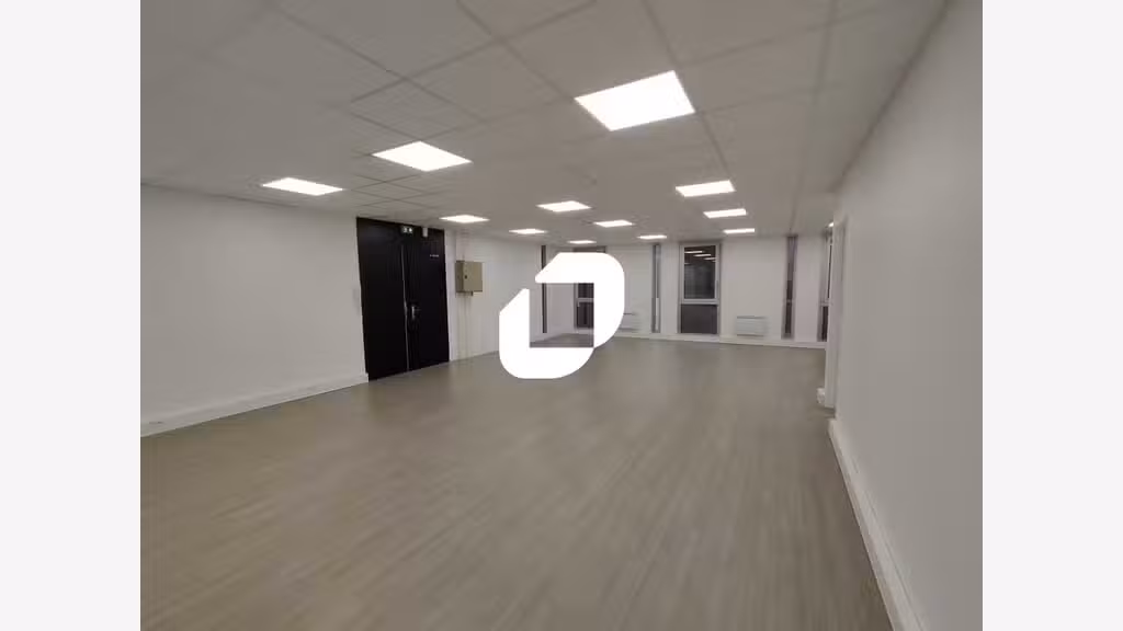 Vente Bureaux 77m² Velizy villacoublay