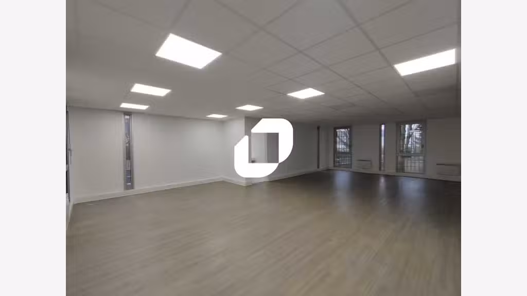 Vente Bureaux 77m² Velizy villacoublay