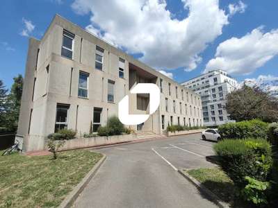 Vente Bureaux 77m² Velizy villacoublay