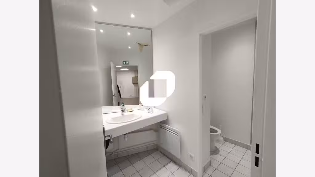 Vente Bureaux 77m² Velizy villacoublay