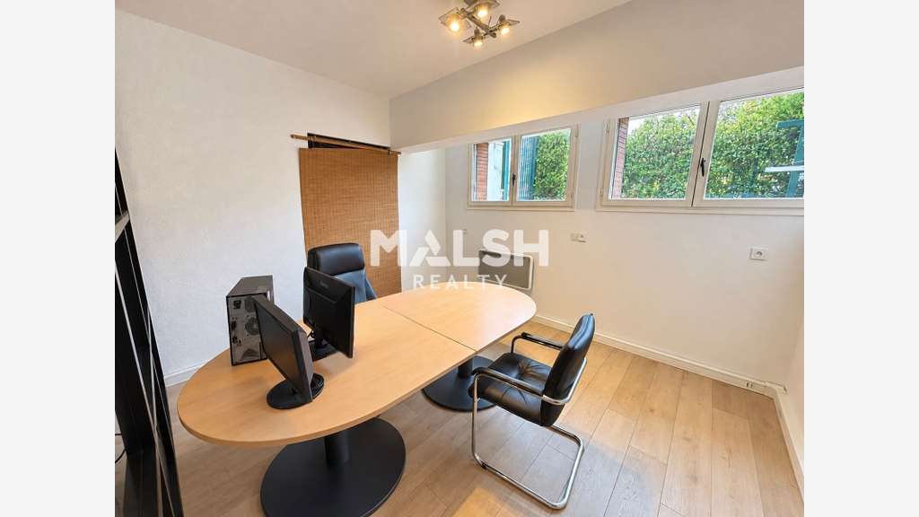 Bureaux - A Vendre - 101 m² - VENISSIEUX