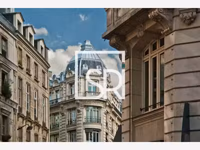 VICHY - BUREAUX à vendre