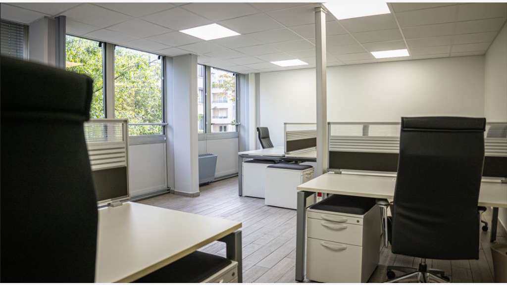 Bureaux 280m² clé en main Gratte-Ciel Villeurbanne