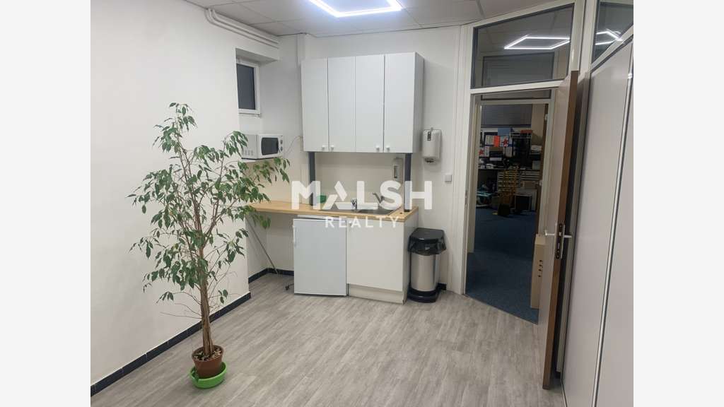 Vente bureaux de 100m² en RDC à Lyon 69004