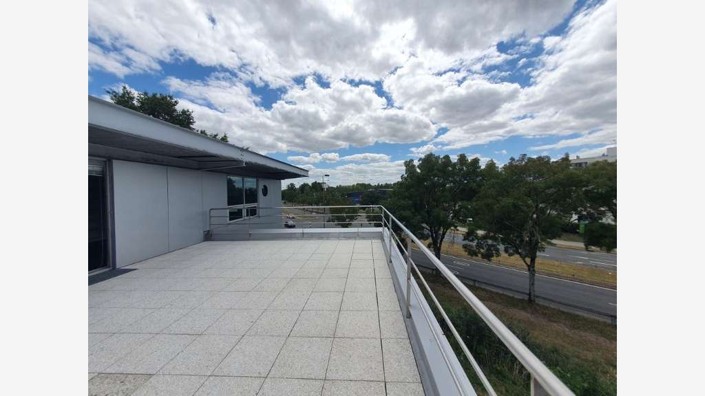 Bureaux de 136m² à vendre en R+2 zone Bordeaux Lac
