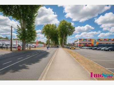 Bureaux de 185m² à vendre en zc à Sainte Eulalie