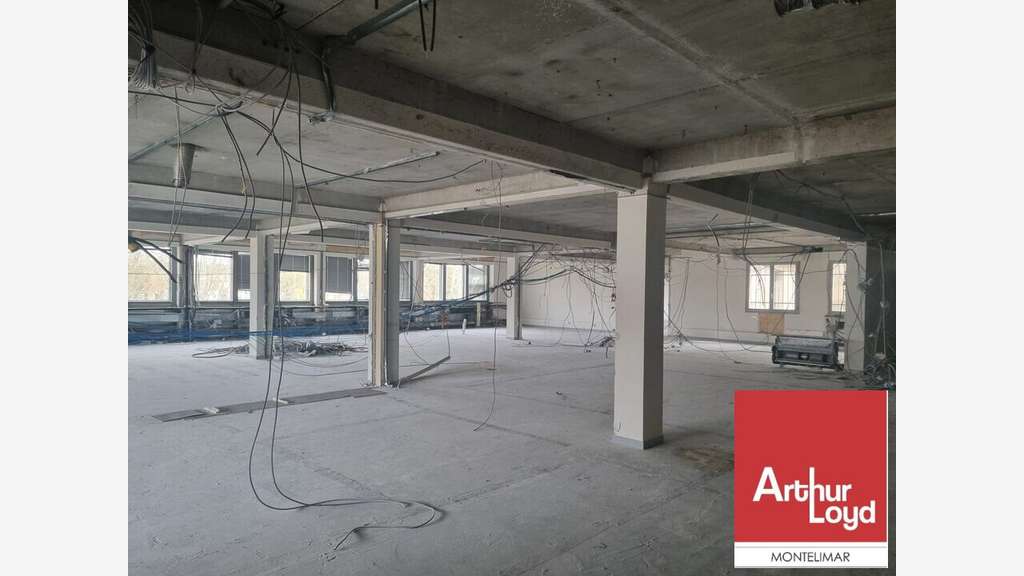 Vente bureaux 980m² à Montélimar centre