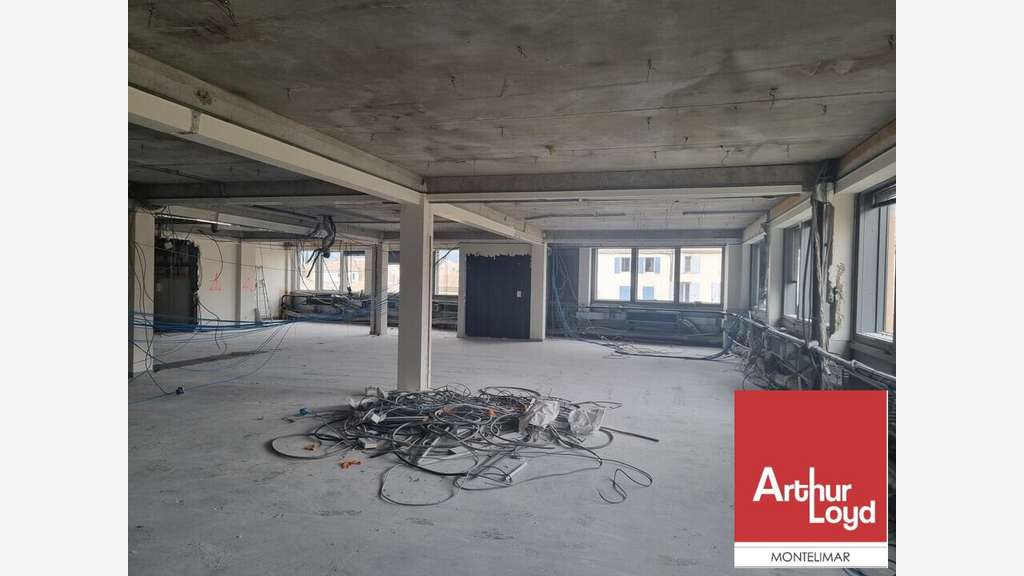 Vente bureaux 980m² à Montélimar centre