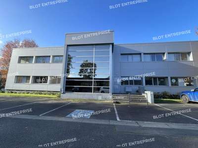 A vendre à louer bureaux 278m² R+1 Saint-Grégoire