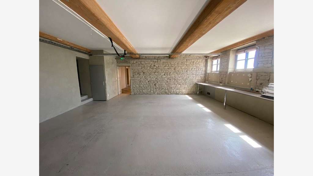 Bureaux 335m² sur 2 niveaux à vendre Lyon 69001