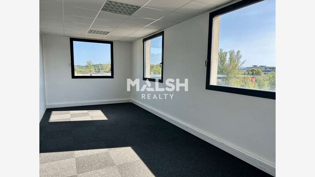 Vend bureaux divisibles de 354m² en ZAC à Brignais