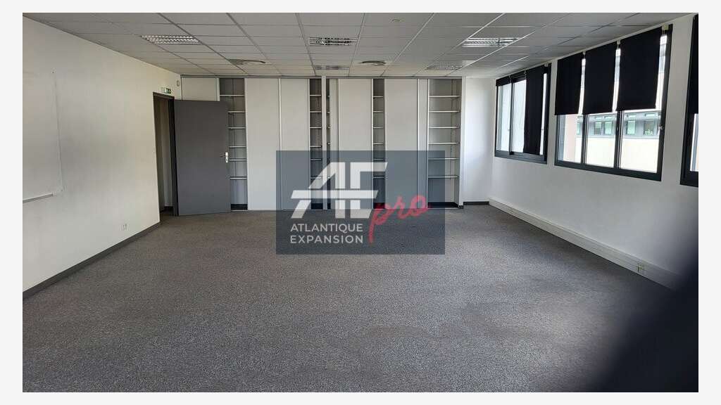Vente bureaux 181m² très bon état à Saint-Nazaire