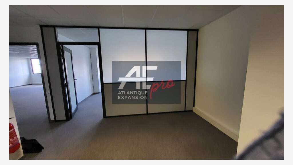 Vente bureaux 181m² très bon état à Saint-Nazaire