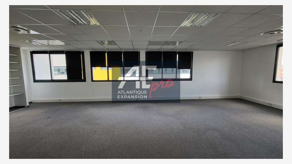 Vente bureaux 181m² très bon état à Saint-Nazaire