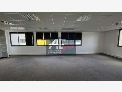 Vente bureaux 181m² très bon état à Saint-Nazaire