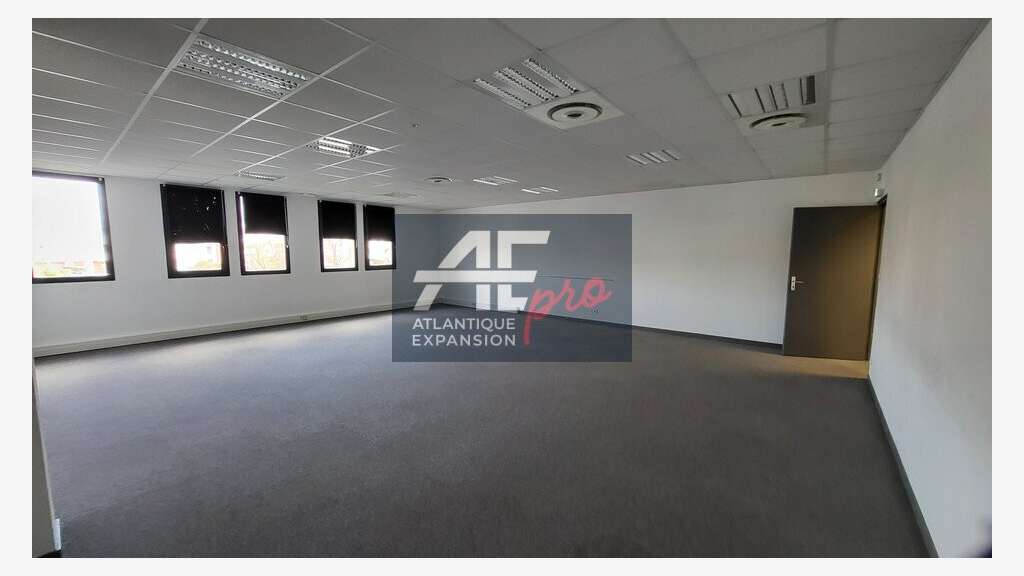 Vente bureaux 181m² très bon état à Saint-Nazaire