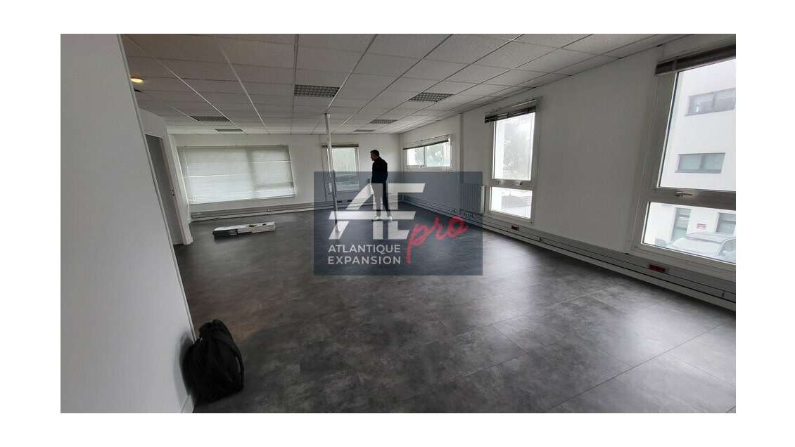 Vente bureaux 115m² zone tertiaire à Saint-Nazaire