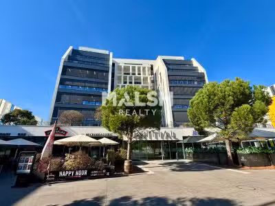 Bureaux de 5 227m² divisibles à louer à Venissieux