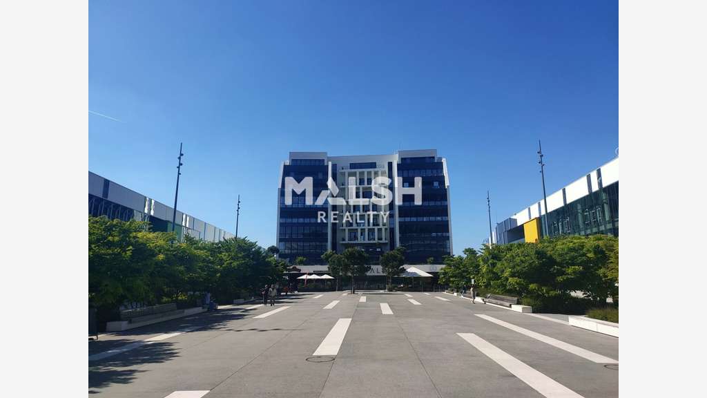 Bureaux de 5 227m² divisibles à louer à Venissieux