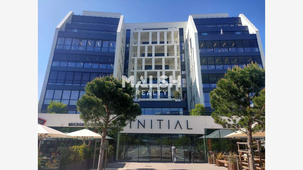 Bureaux de 5 227m² divisibles à louer à Venissieux