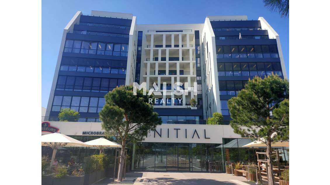 Bureaux de 5 227m² divisibles à louer à Venissieux