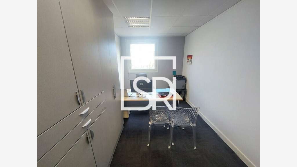 Vente bureaux 120m² à Clermont-Ferrand Les Salins
