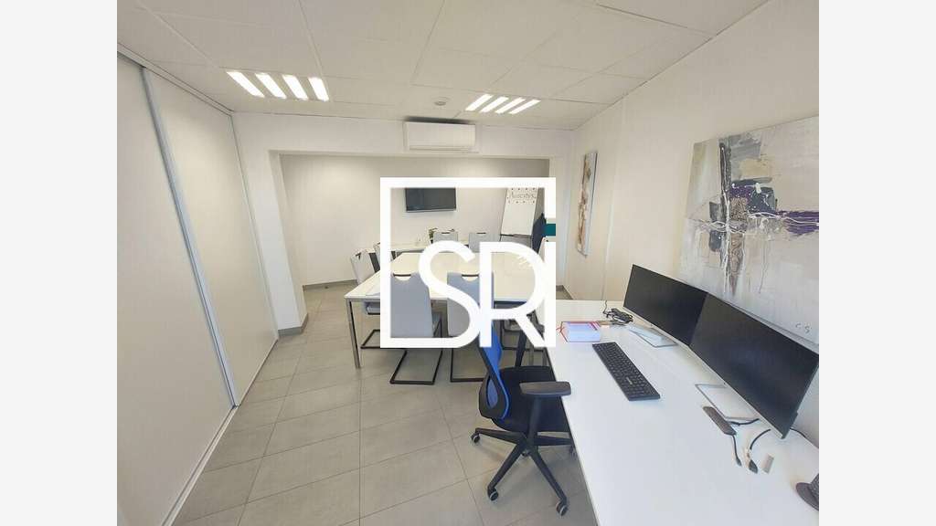 Vente bureaux 120m² à Clermont-Ferrand Les Salins