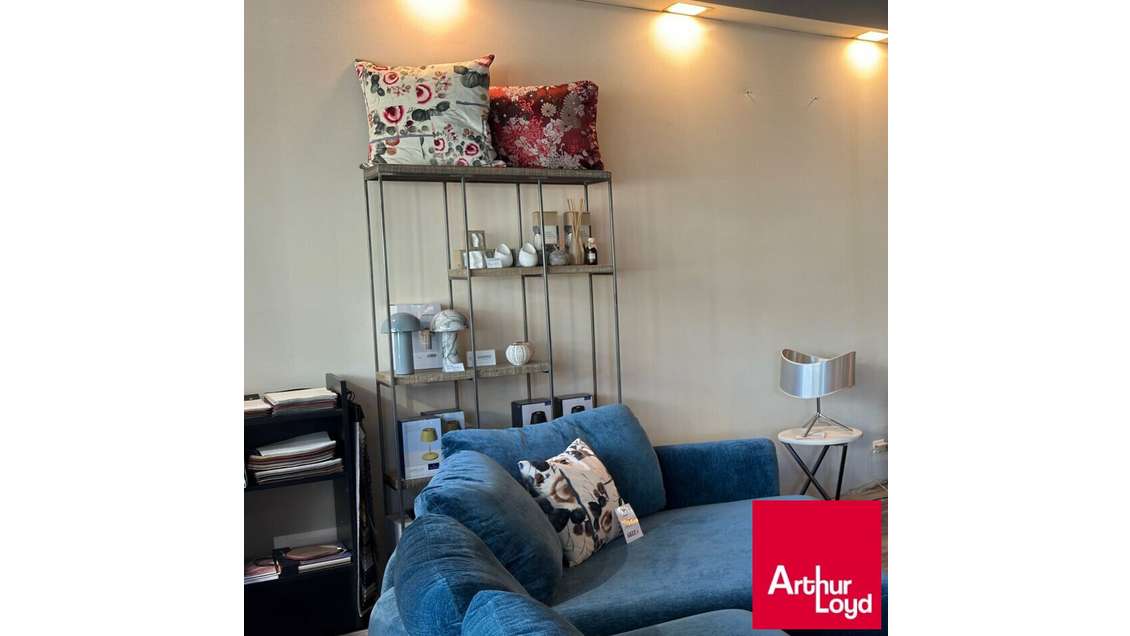 Anglet,  local 270 m² - A saisir - Tout commerce
